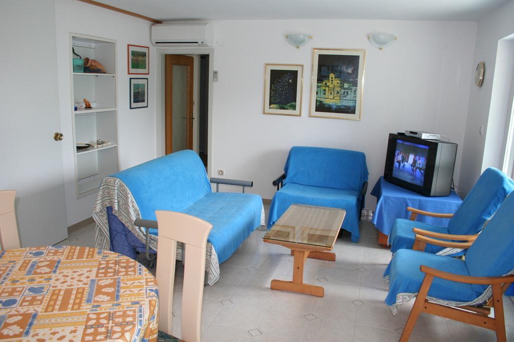 Apartments Lada 1217 Premantura Buitenkant foto